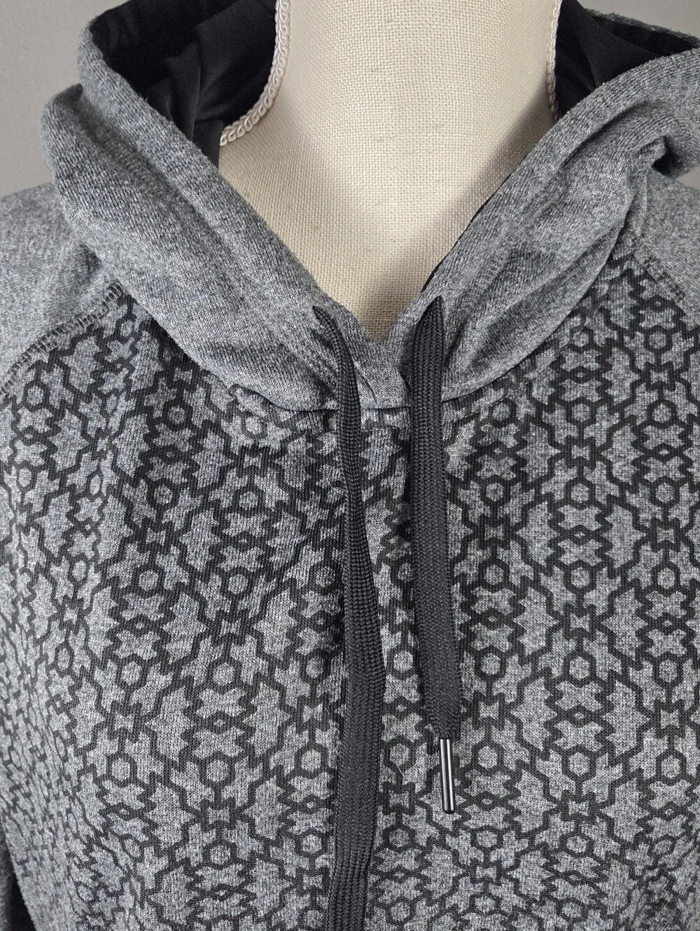 Adidas Ultimate Hoodie Mens Medium -Black & Gray -Long Sleeve